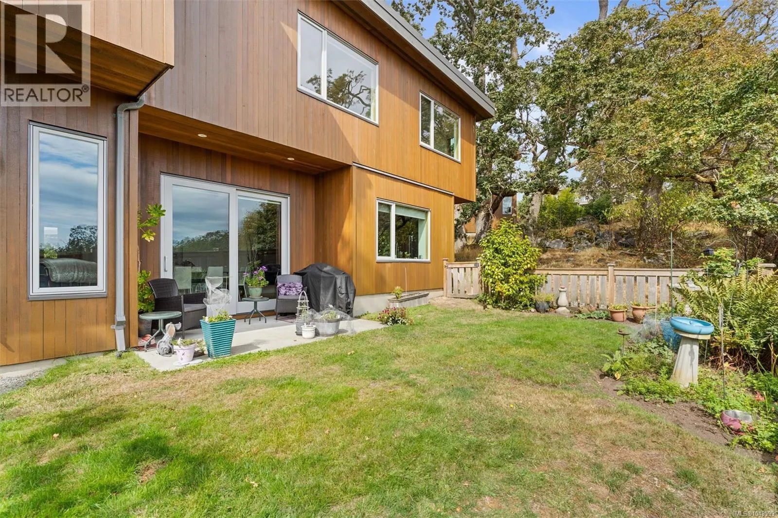 810 Rainbow Ridge Lane