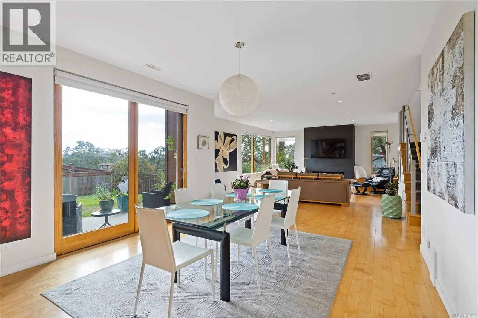 810 Rainbow Ridge Lane