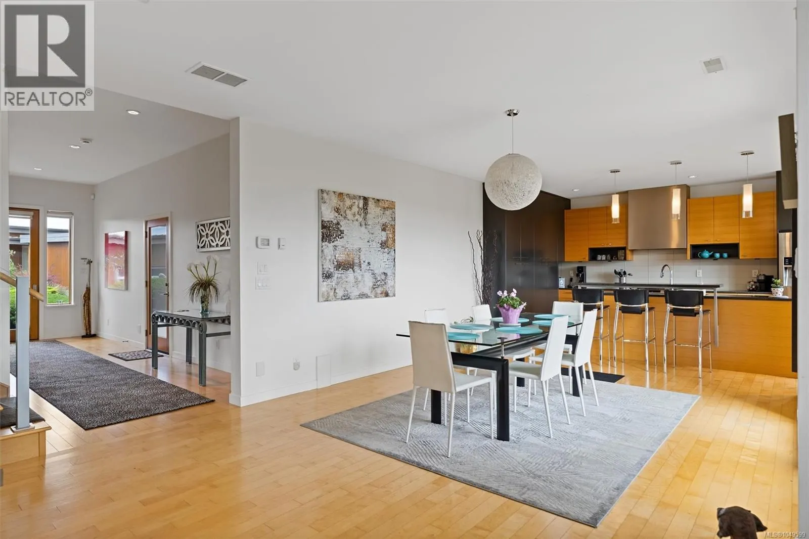 810 Rainbow Ridge Lane