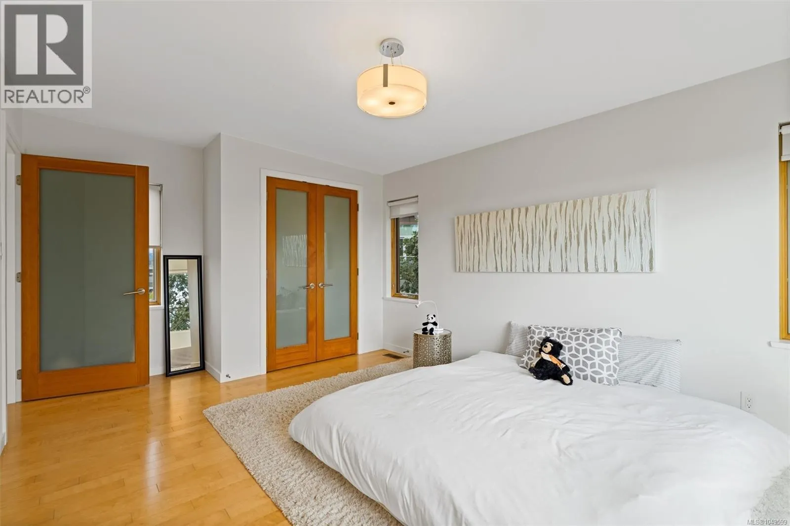 810 Rainbow Ridge Lane