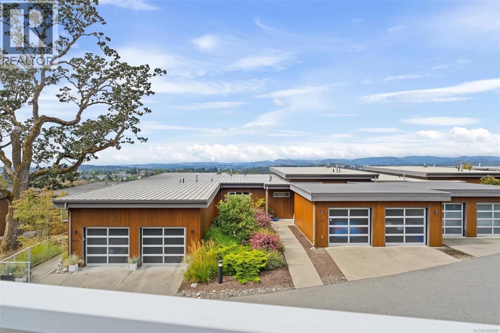 810 Rainbow Ridge Lane