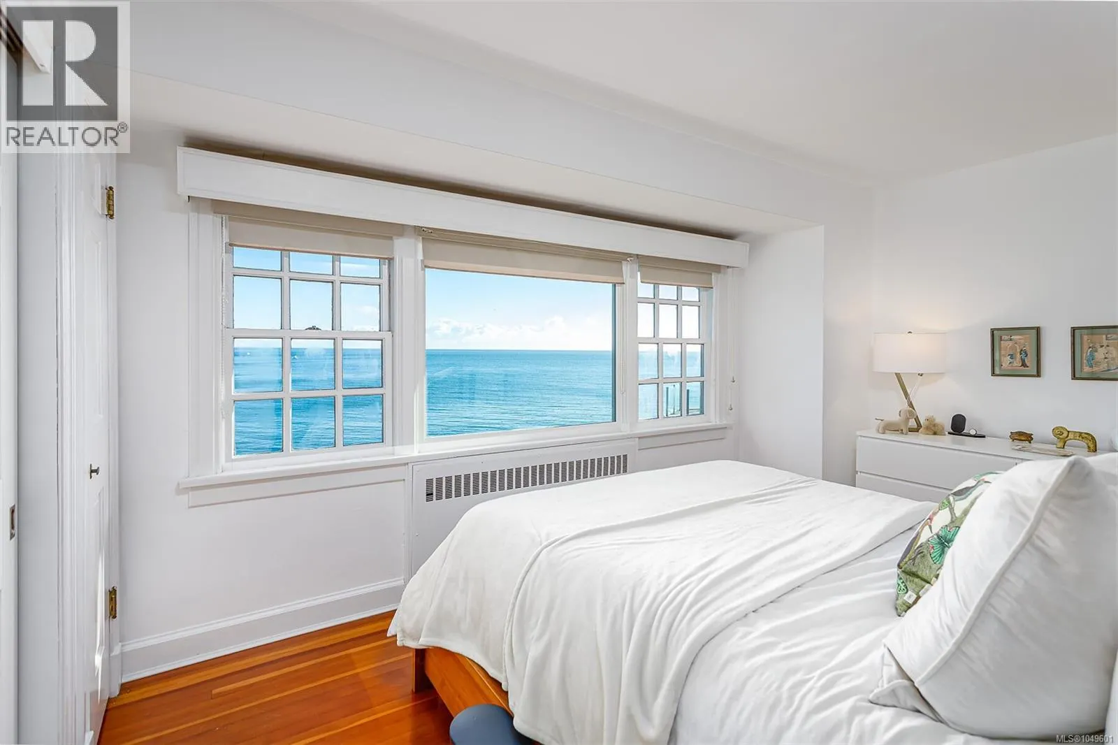 987 Beach Dr