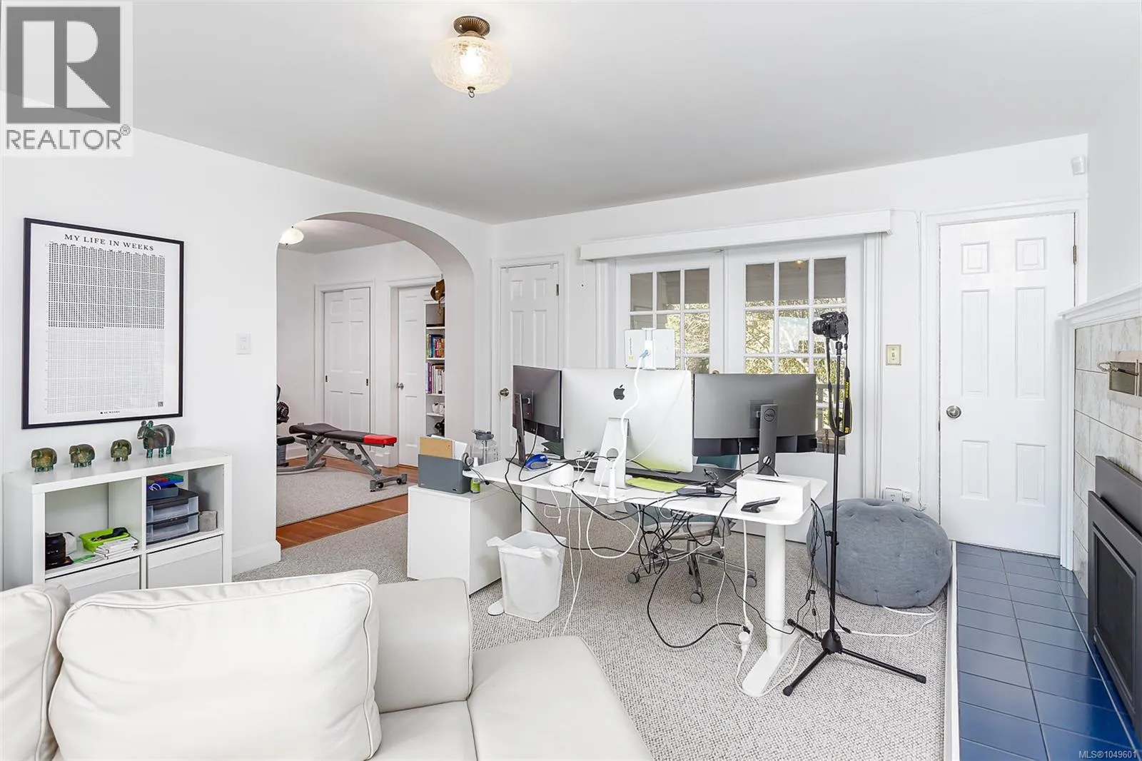 987 Beach Dr