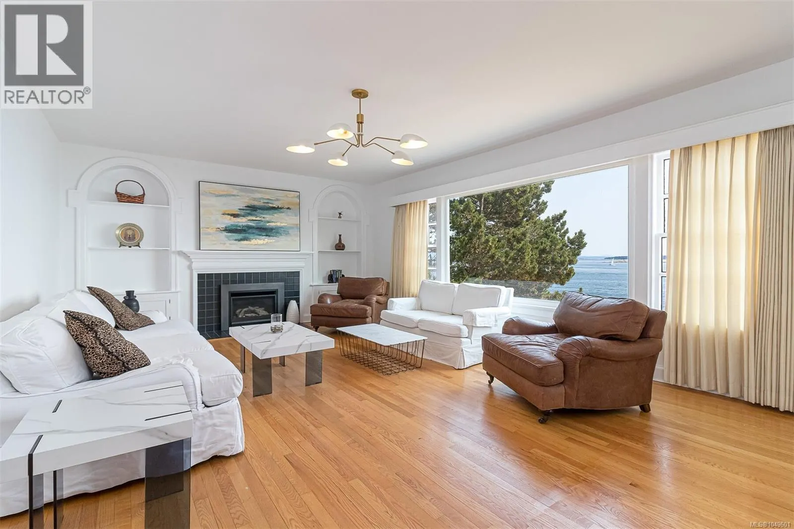 987 Beach Dr