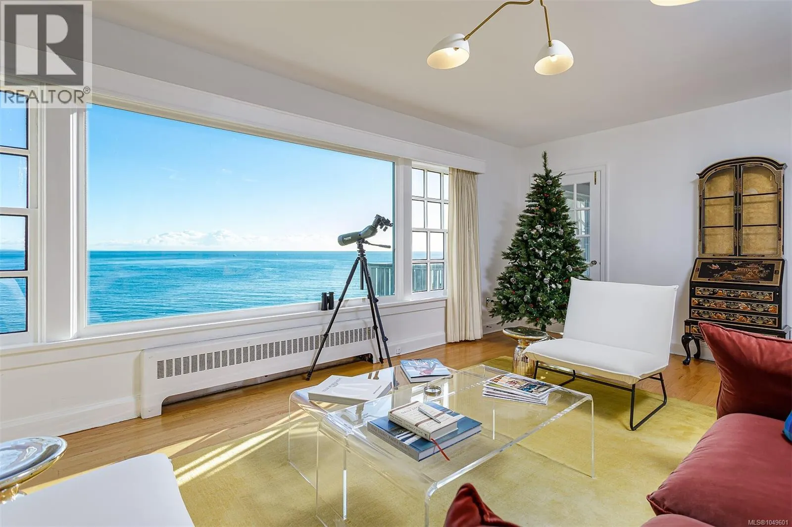 987 Beach Dr