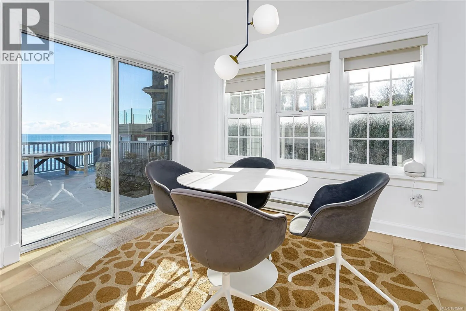 987 Beach Dr