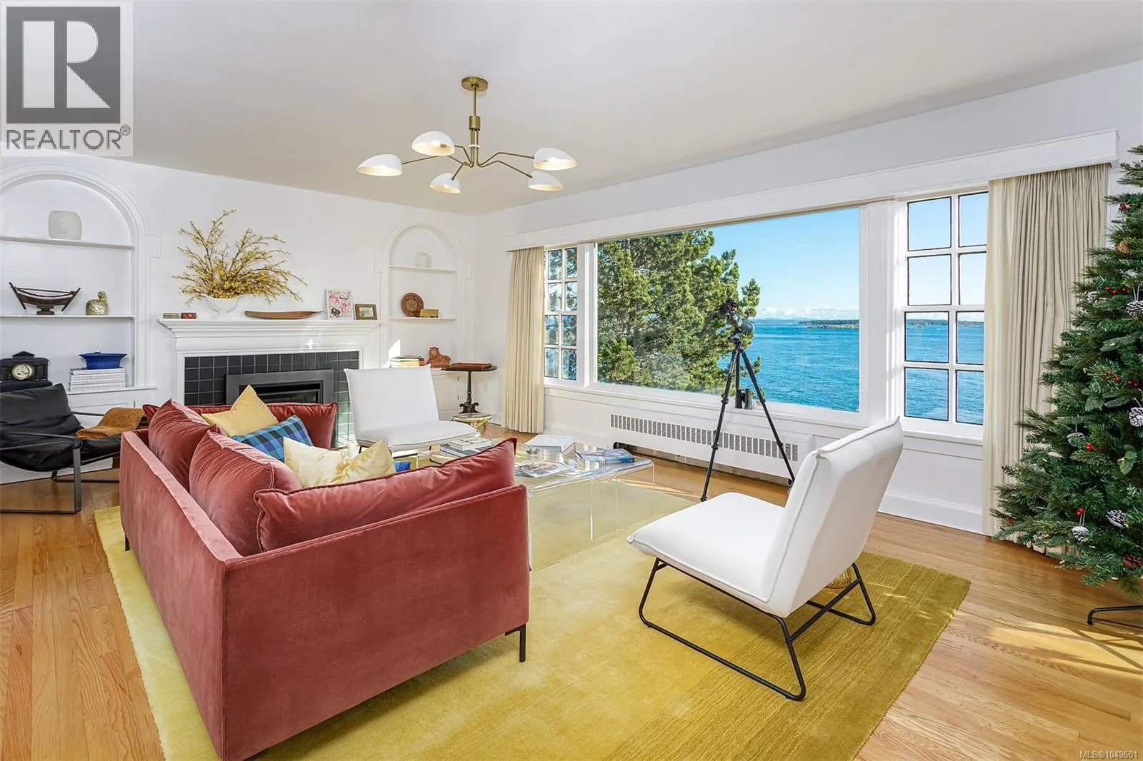 987 Beach Dr