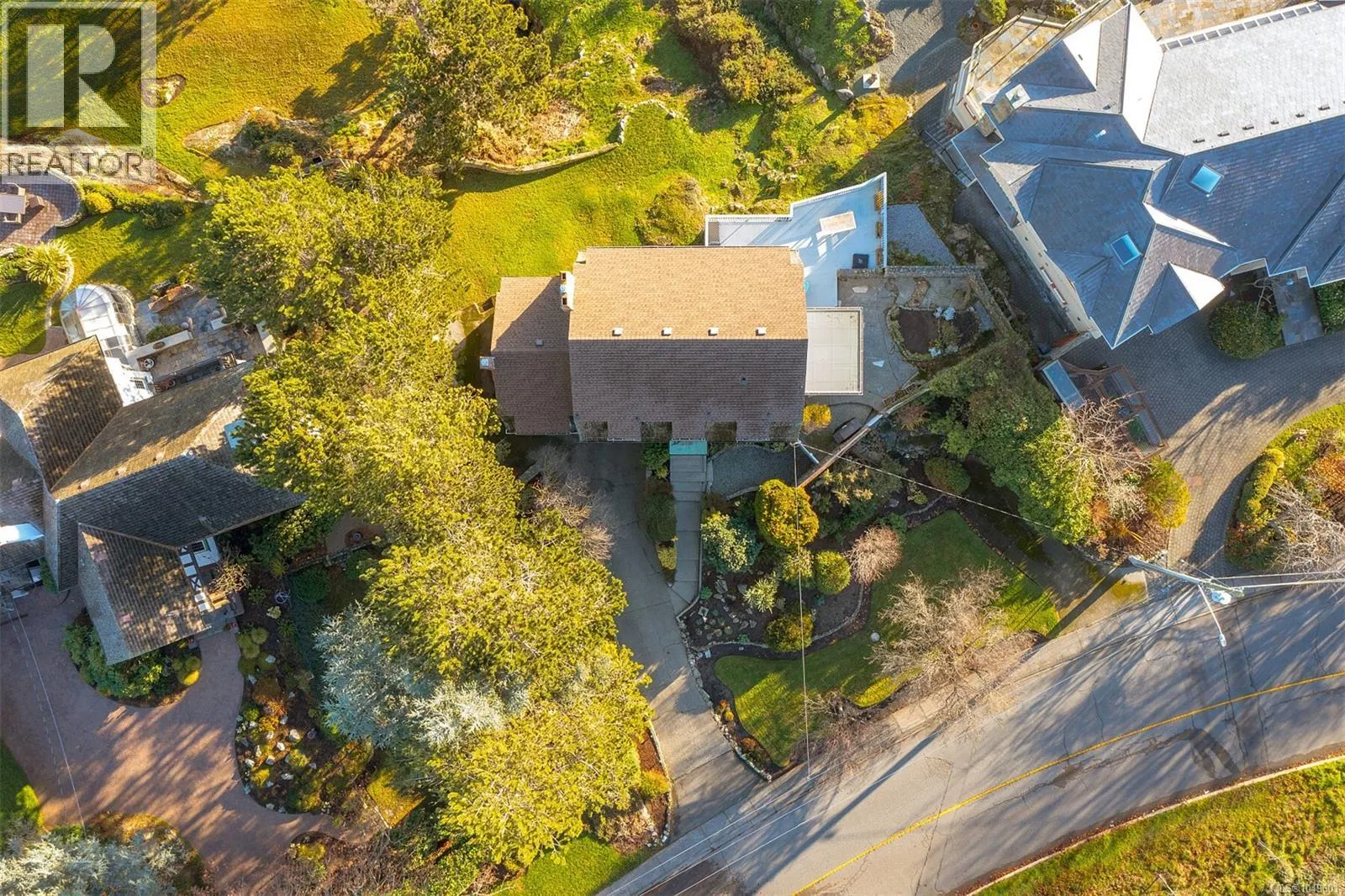 987 Beach Dr