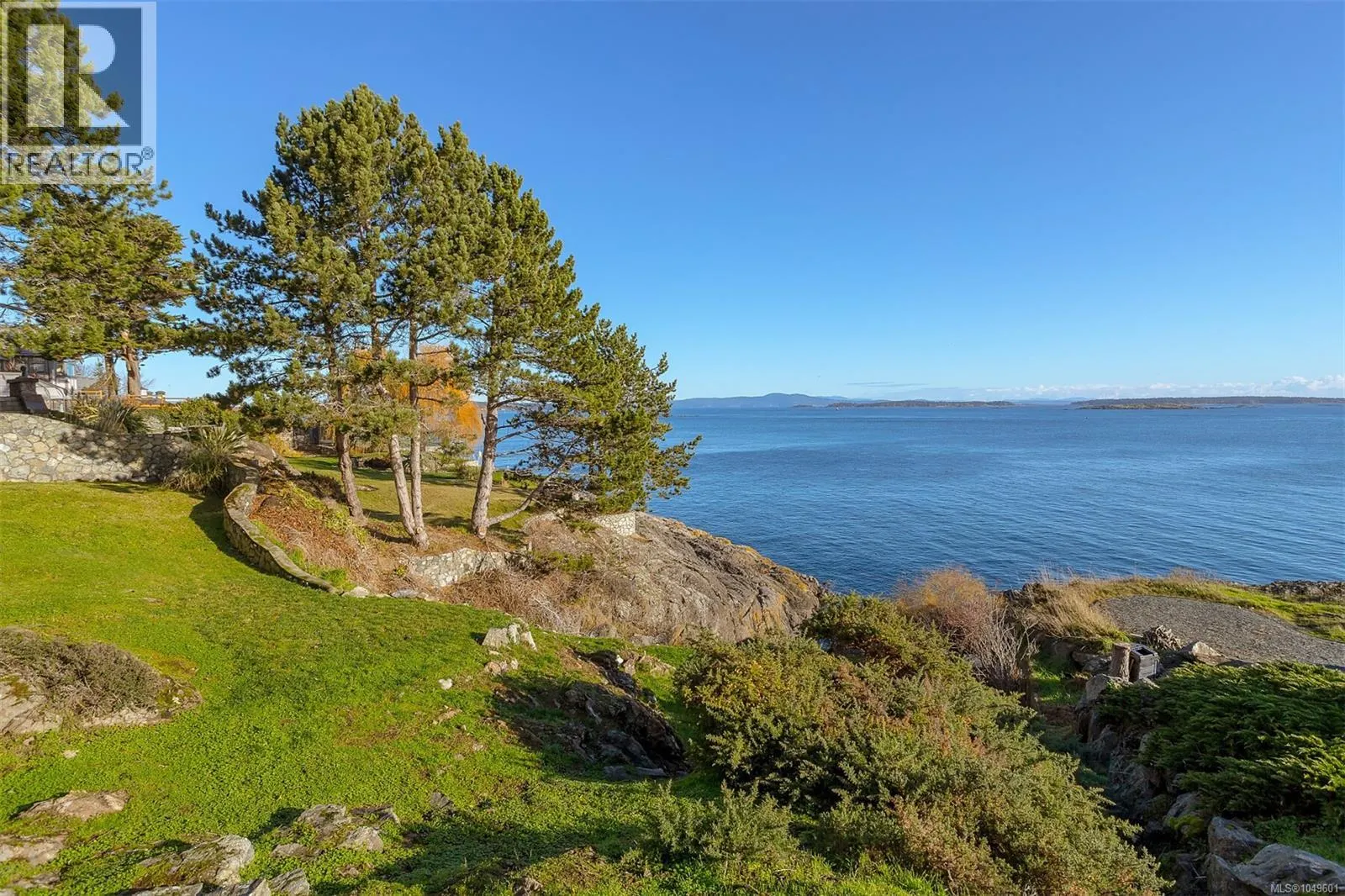 987 Beach Dr