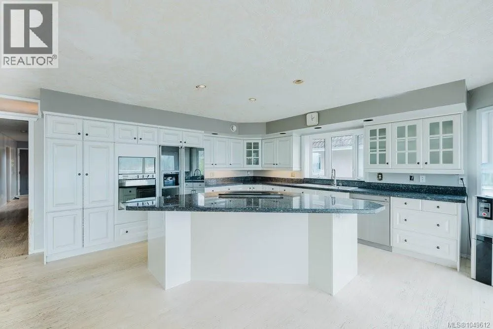 7014 Brentwood Dr