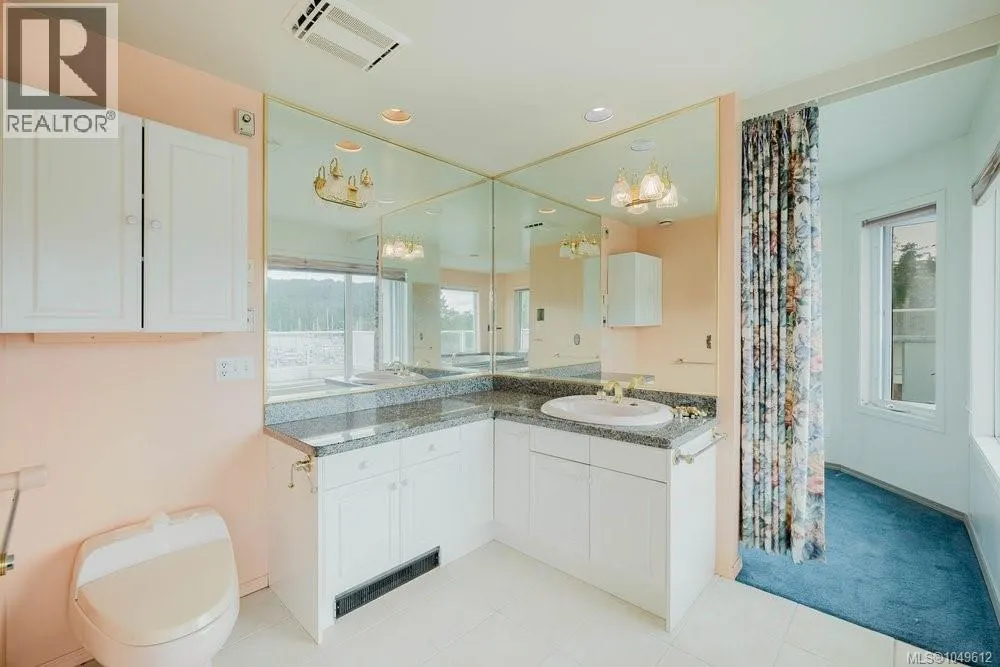 7014 Brentwood Dr