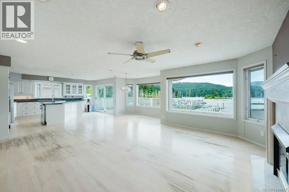 7014 Brentwood Dr