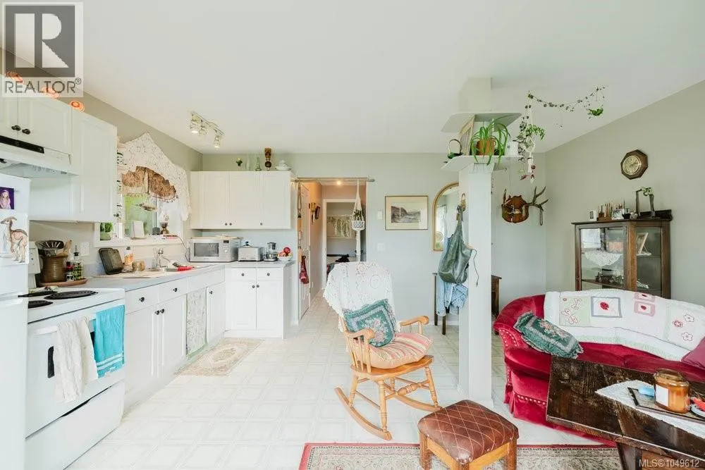 7014 Brentwood Dr