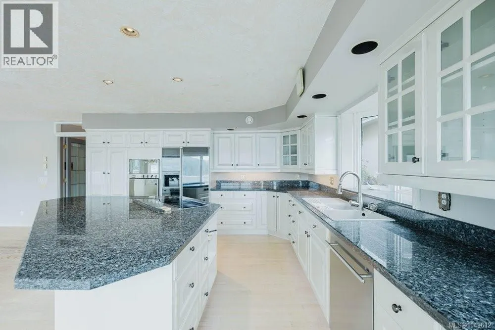7014 Brentwood Dr