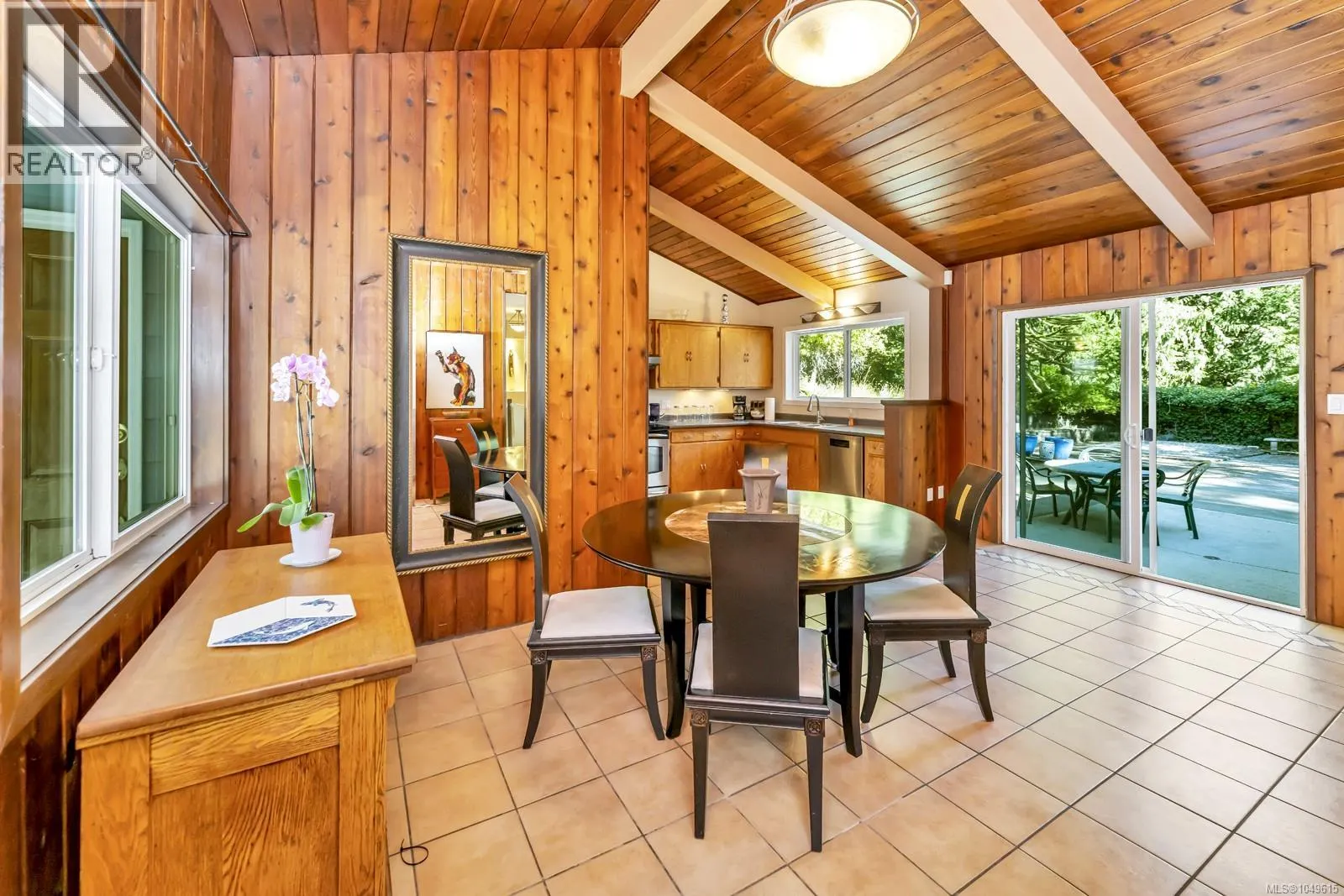 836 Walfred Rd