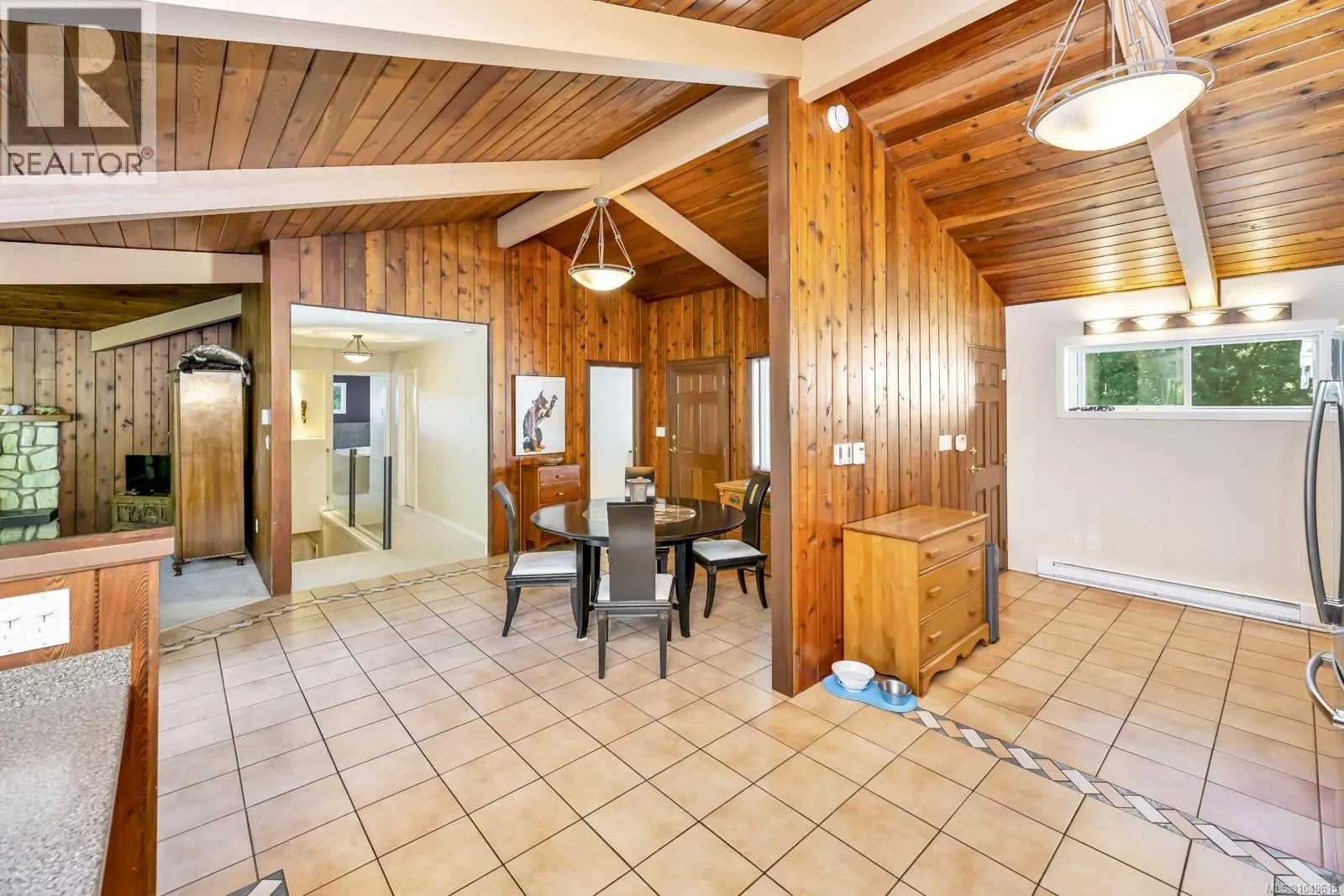 836 Walfred Rd