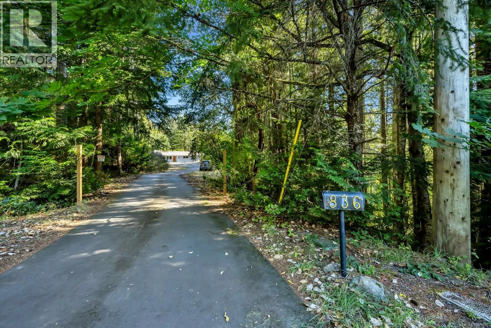 836 Walfred Rd