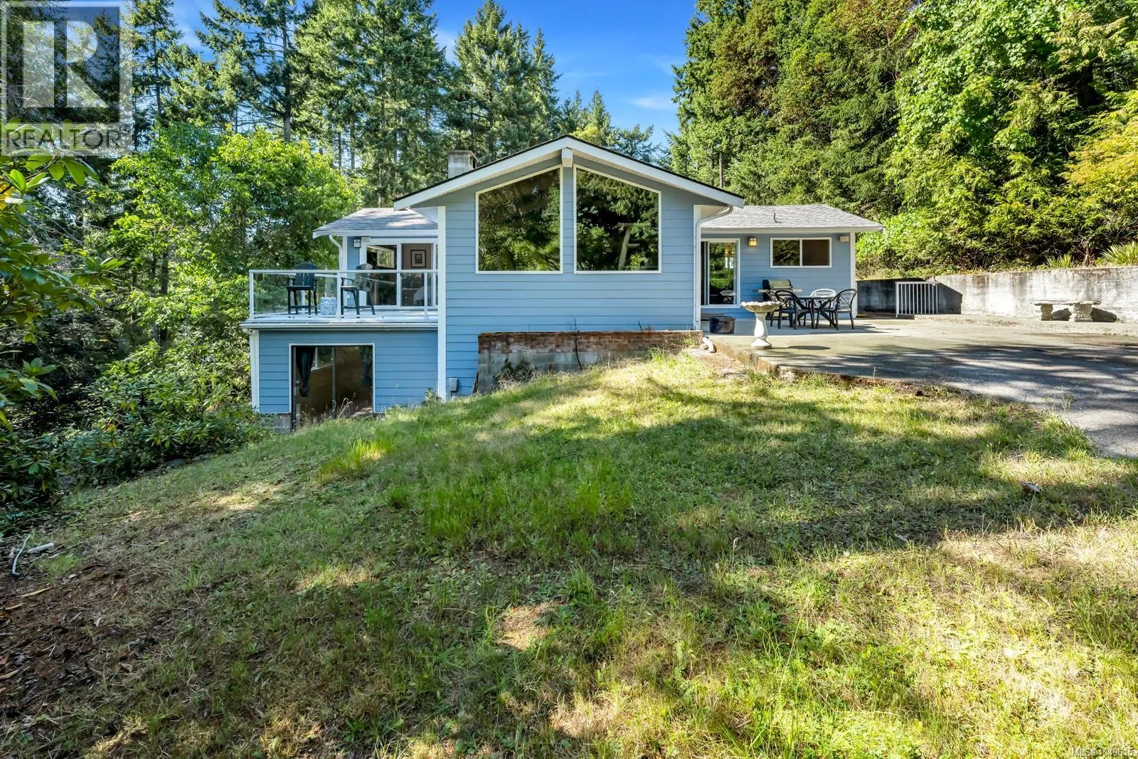 836 Walfred Rd
