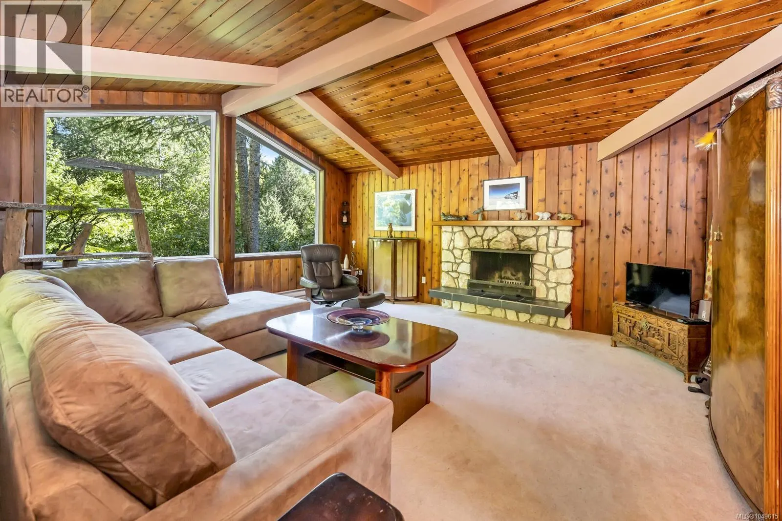 836 Walfred Rd