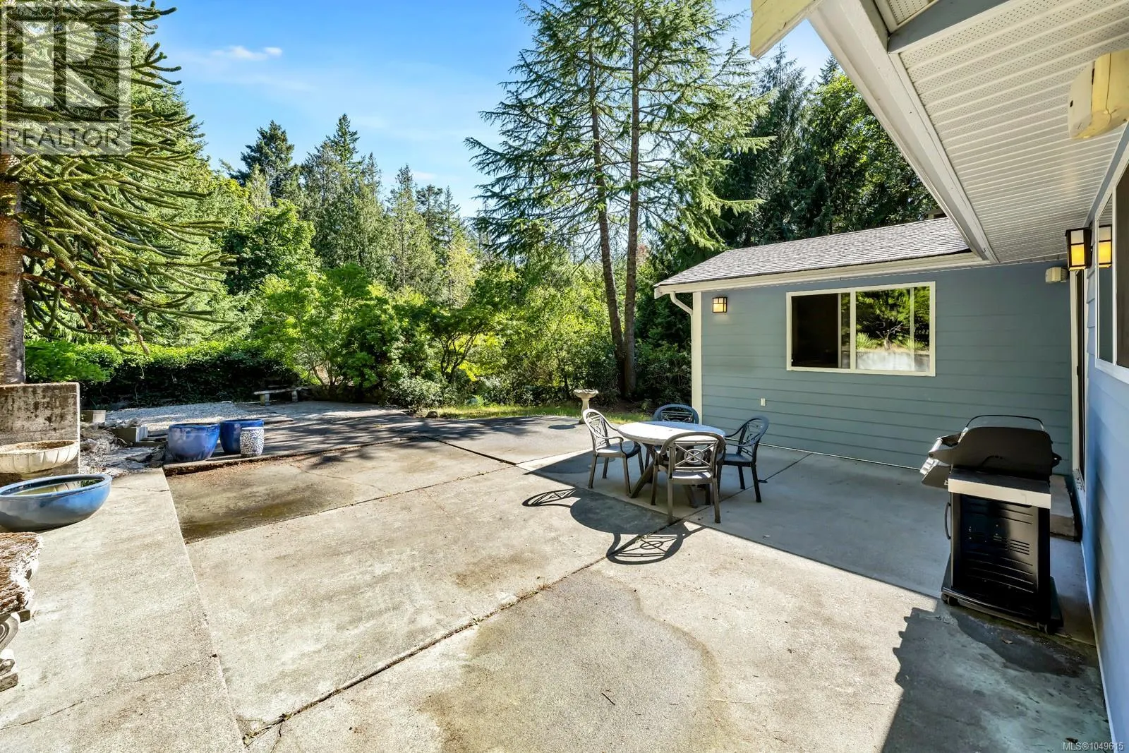 836 Walfred Rd
