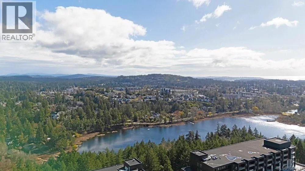 2399 Azurite Cres