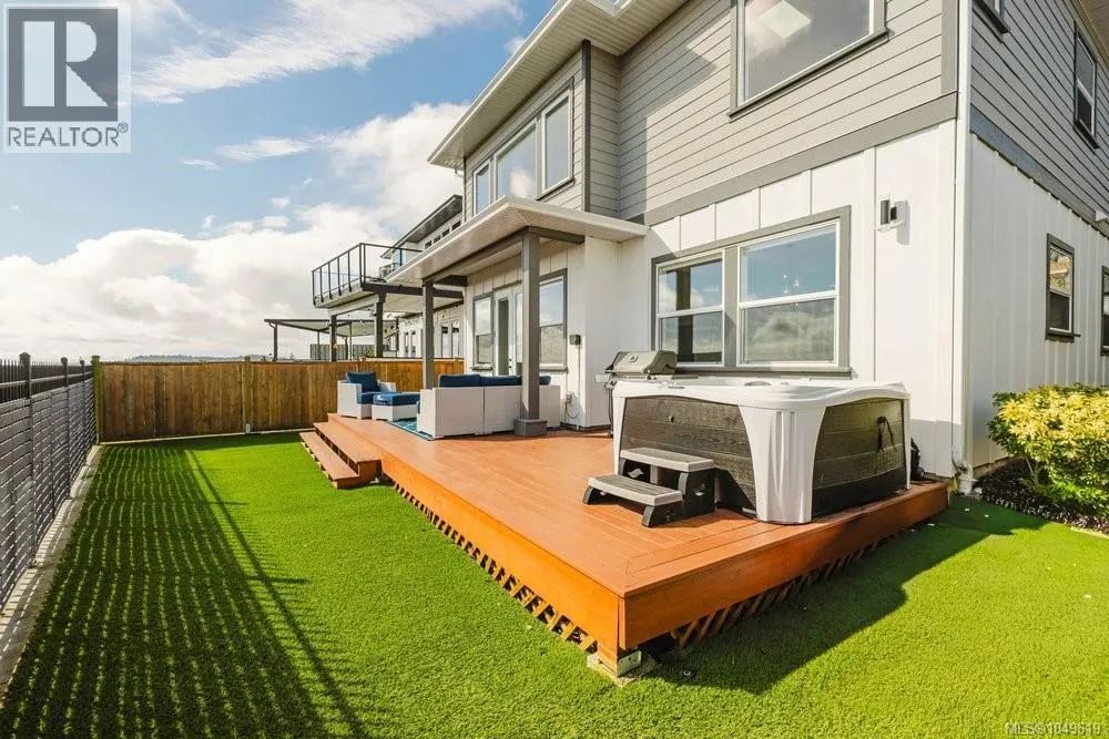 2399 Azurite Cres