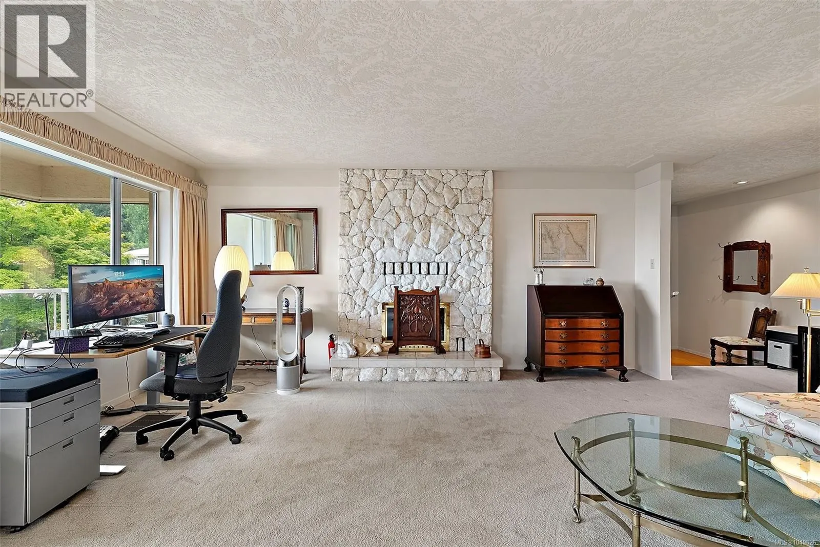4802 Amblewood Dr