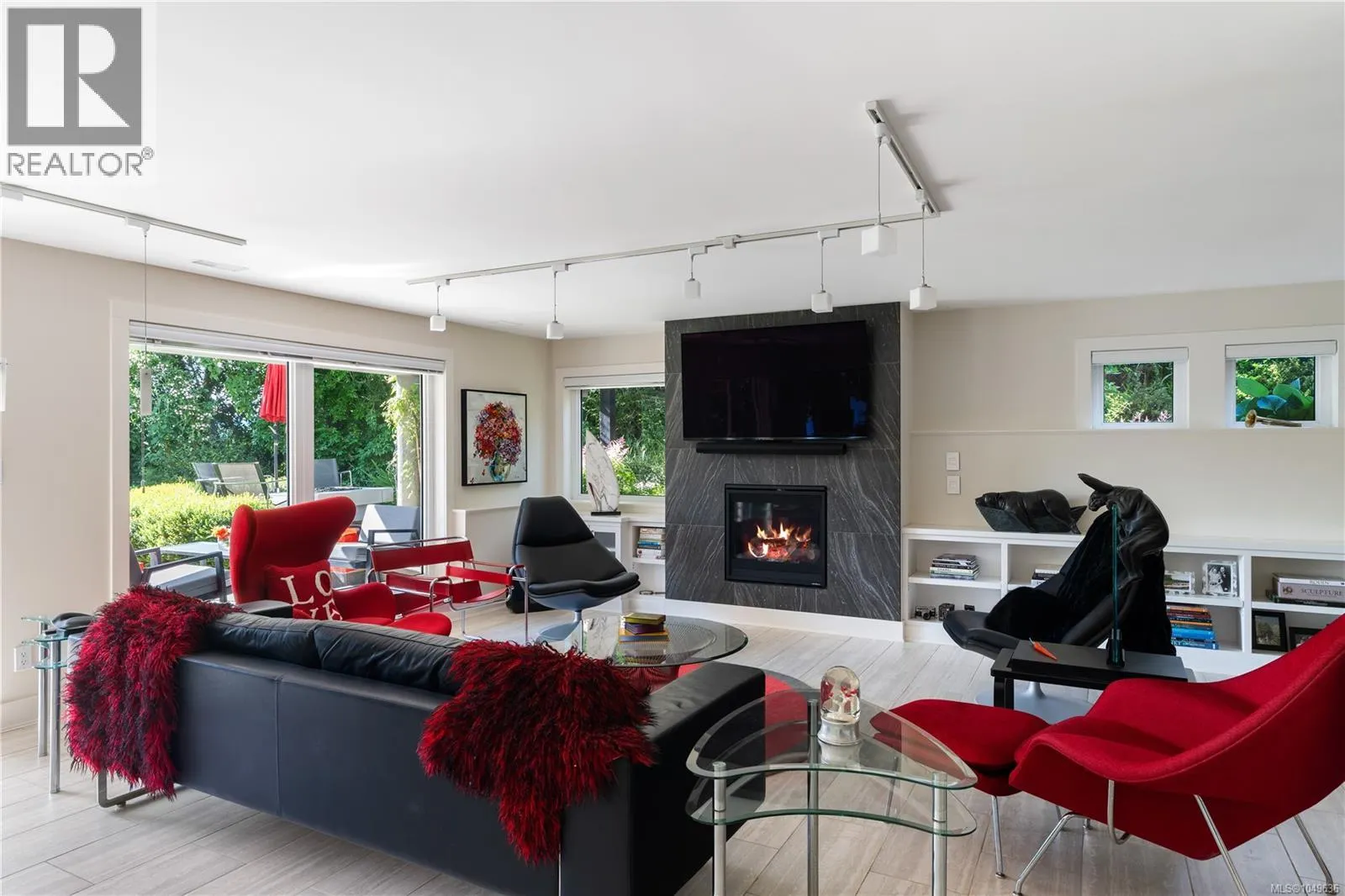 7090 Brentwood Dr
