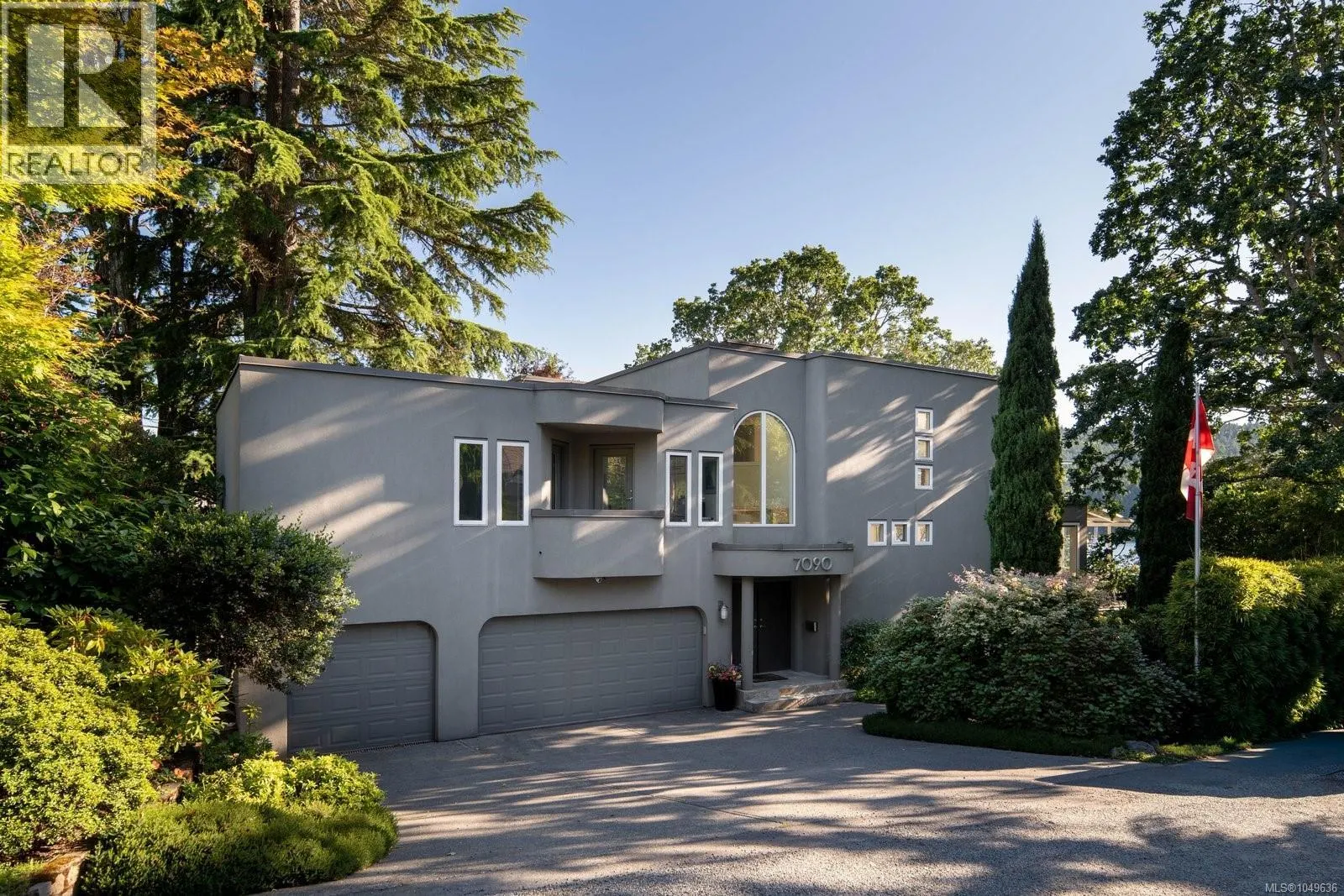 7090 Brentwood Dr