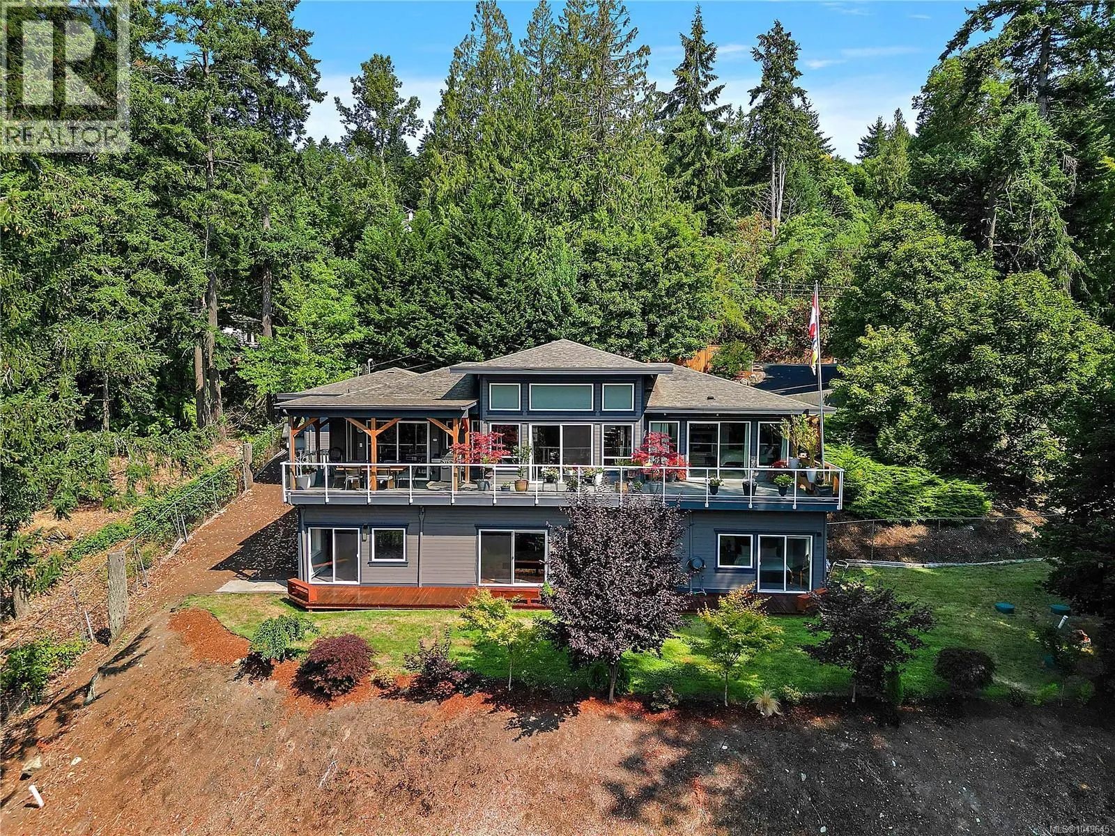 1205 Hillgrove Rd