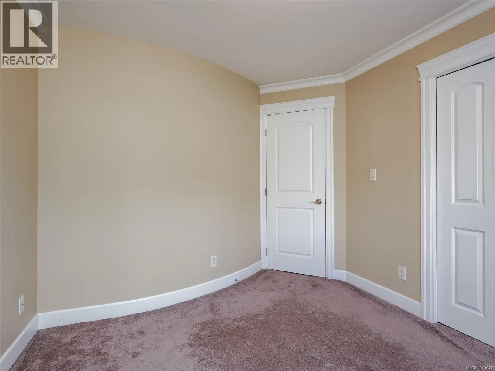 424 Nursery Hill Dr