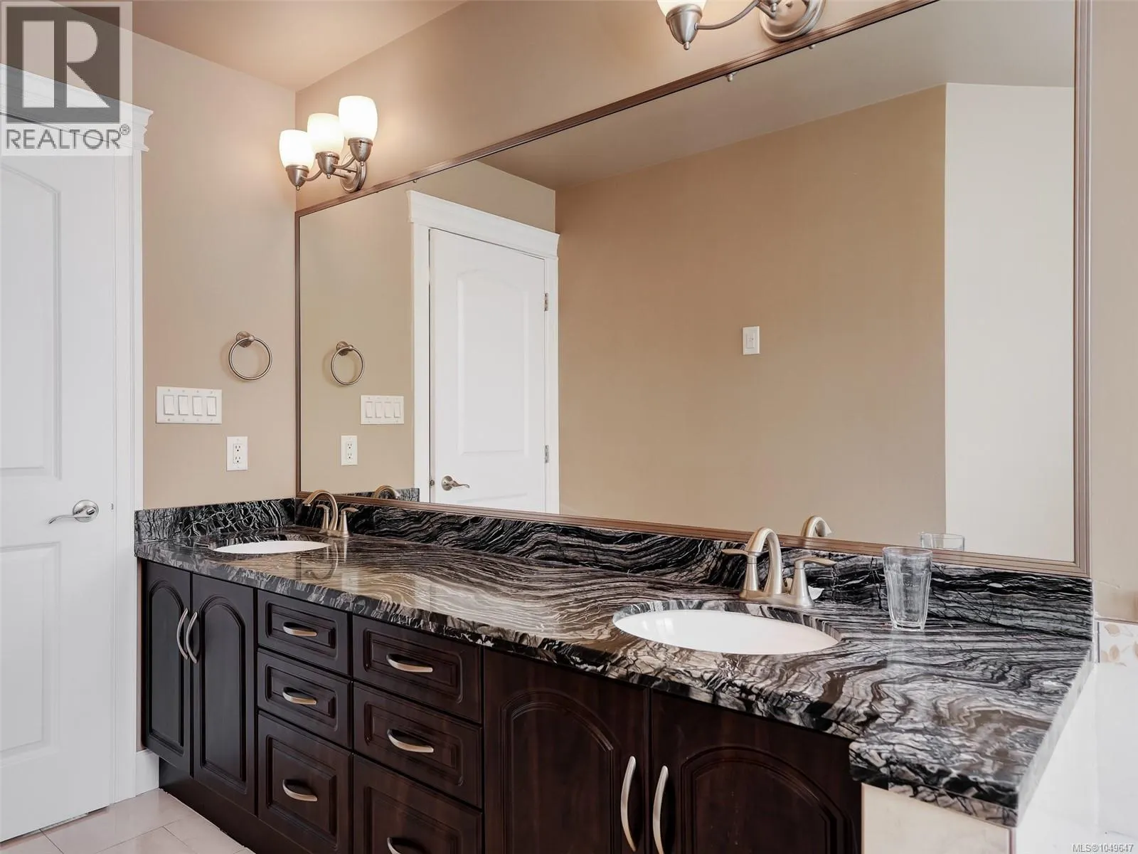 424 Nursery Hill Dr