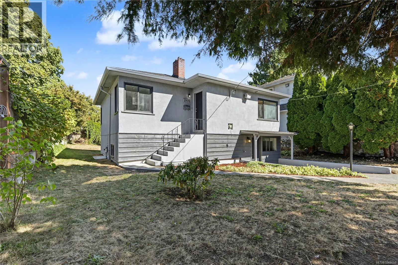 244 Regina Ave