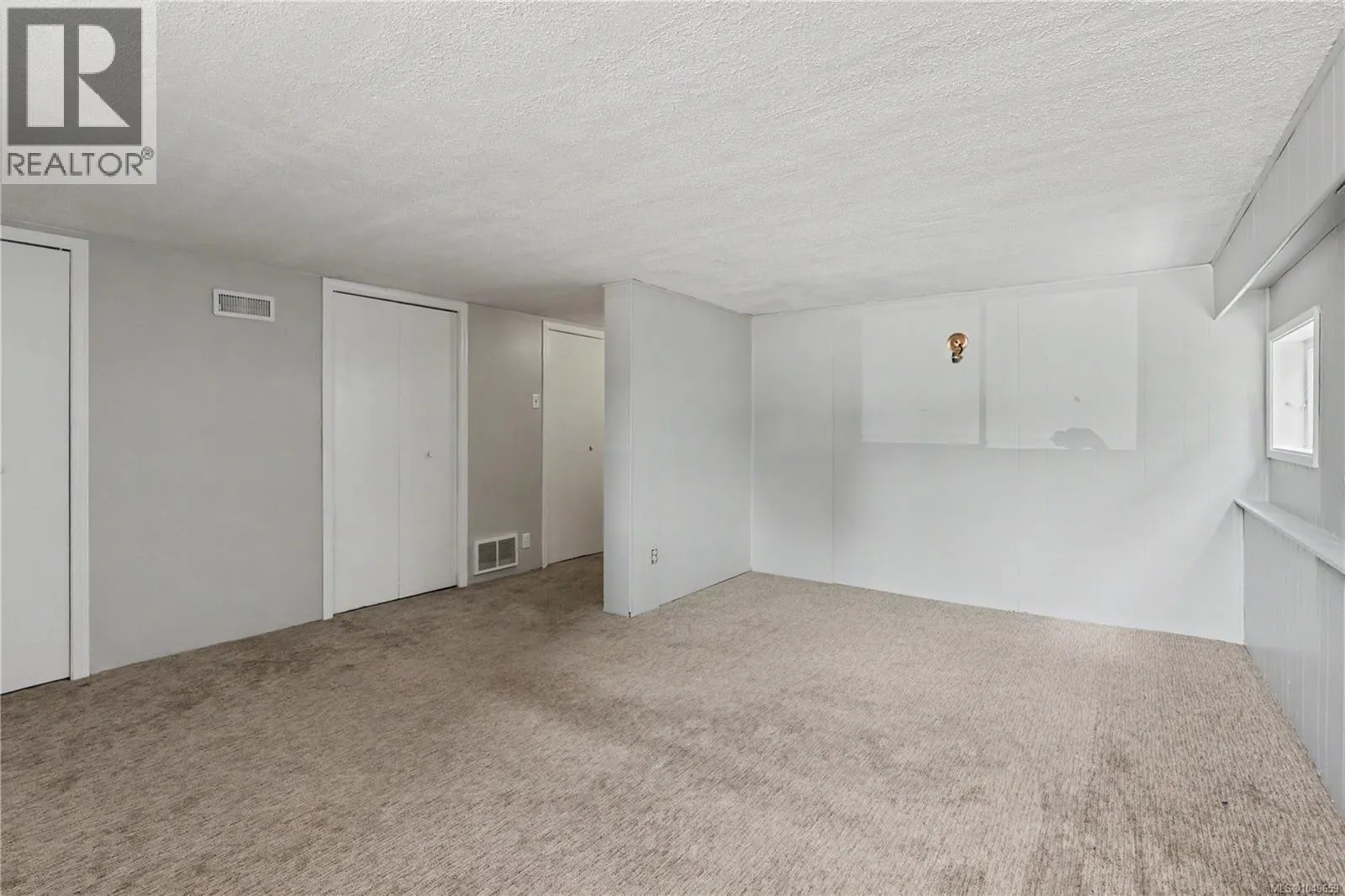 244 Regina Ave
