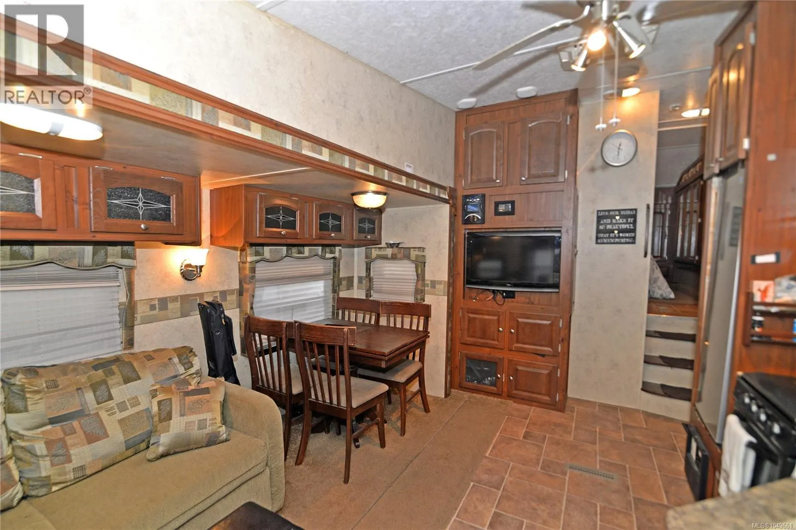 B-9 10324 Lakeshore Rd