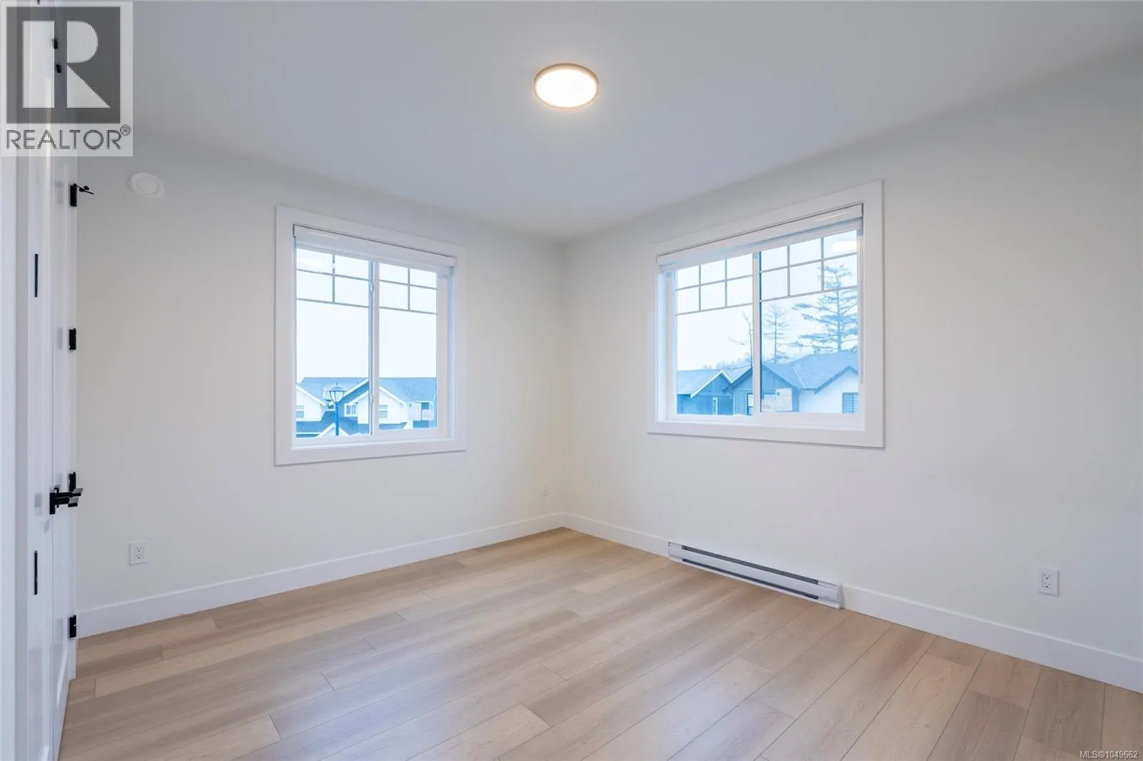 2346 Swallow Pl
