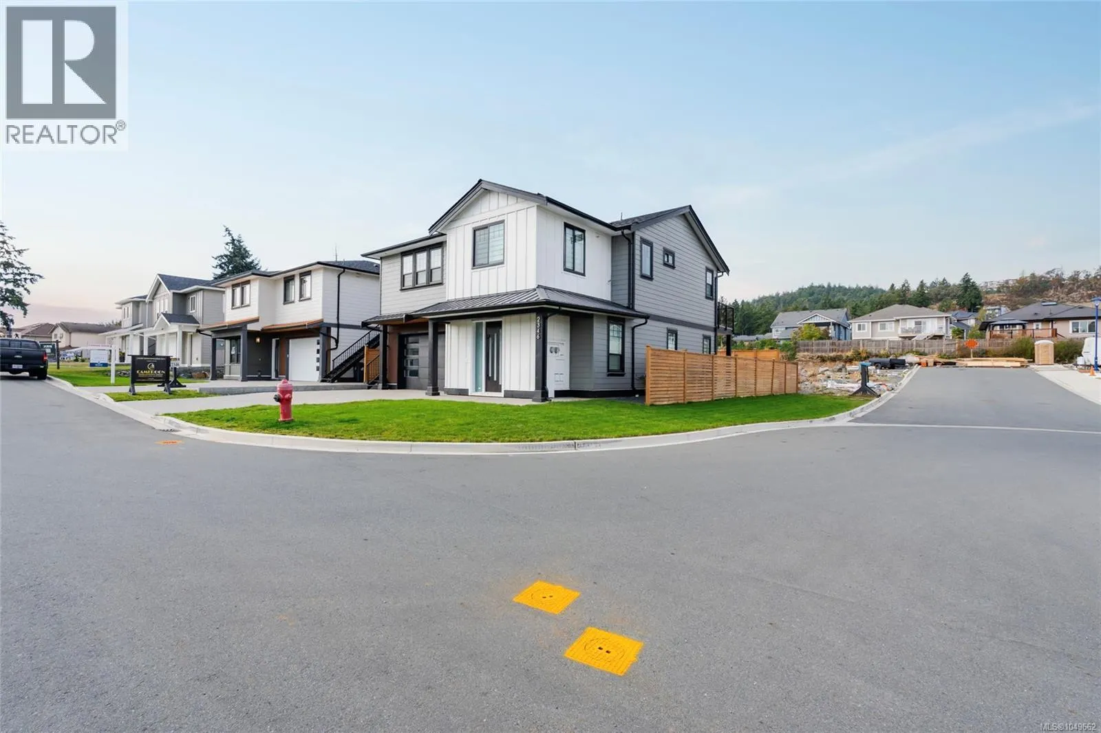 2346 Swallow Pl