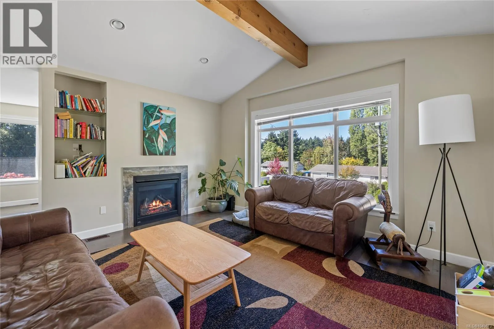 5702 Amsterdam Cres