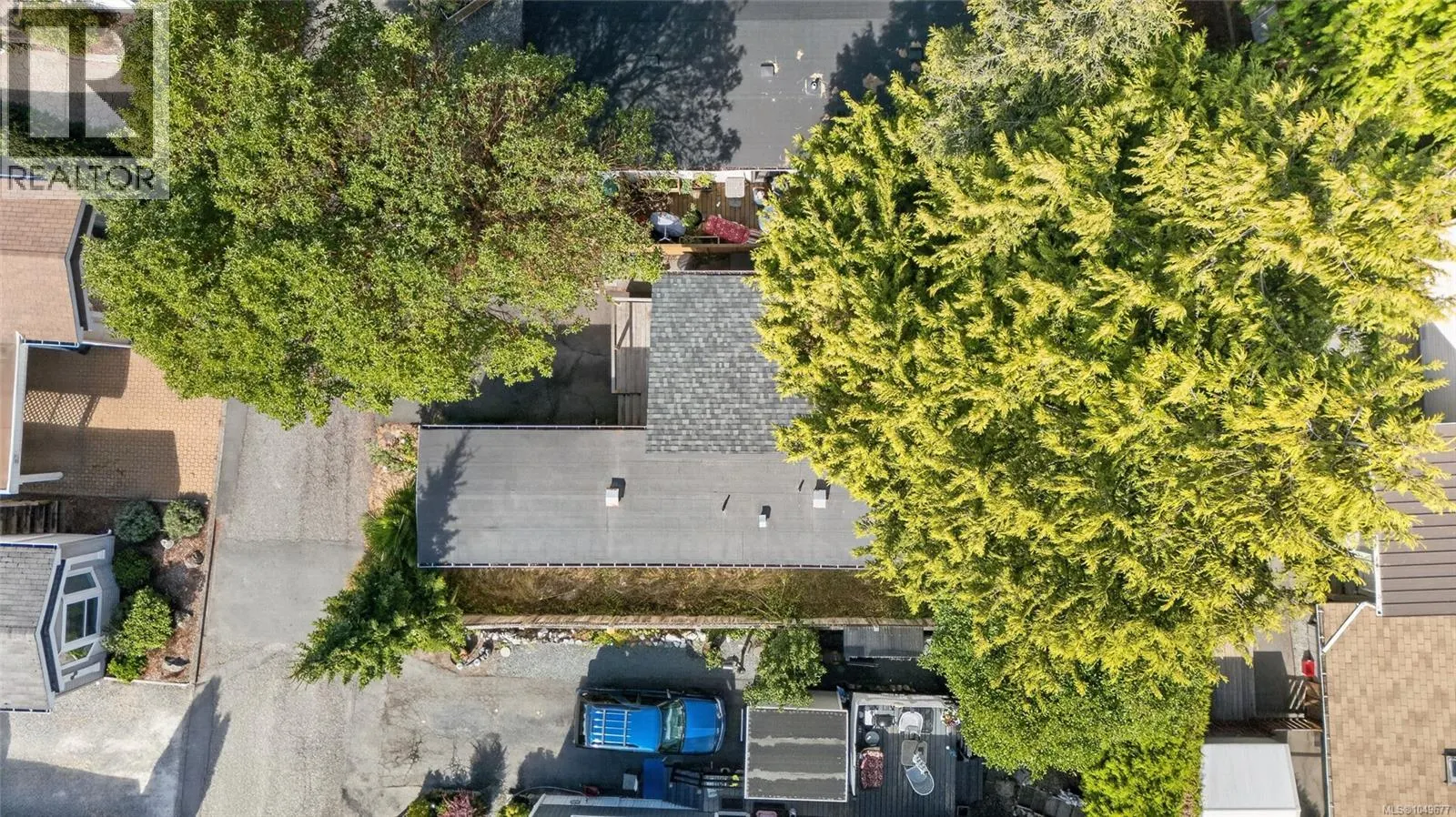 48 2587 SELWYN Rd