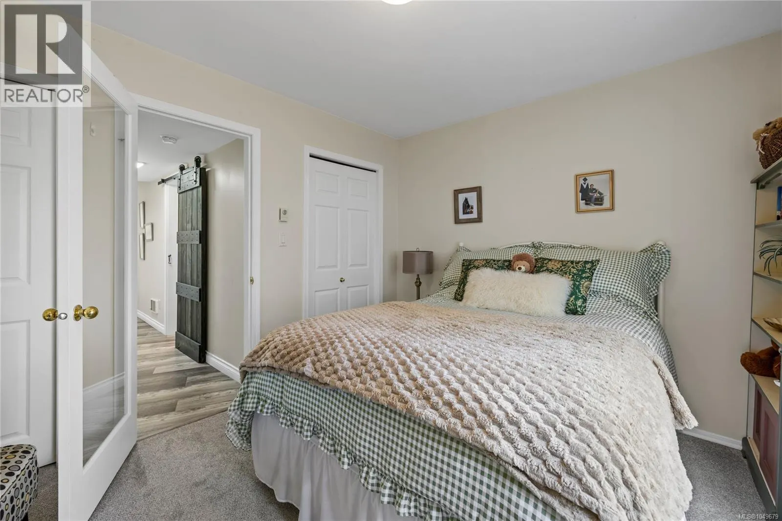 511 Panorama Pl