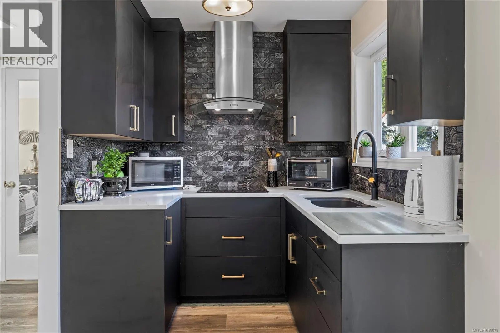 511 Panorama Pl