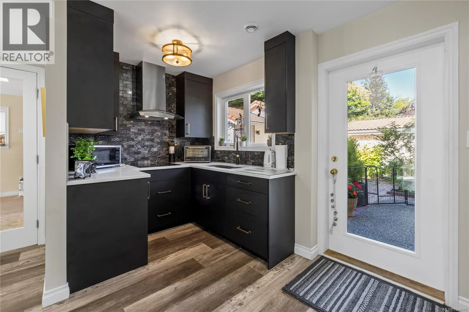 511 Panorama Pl