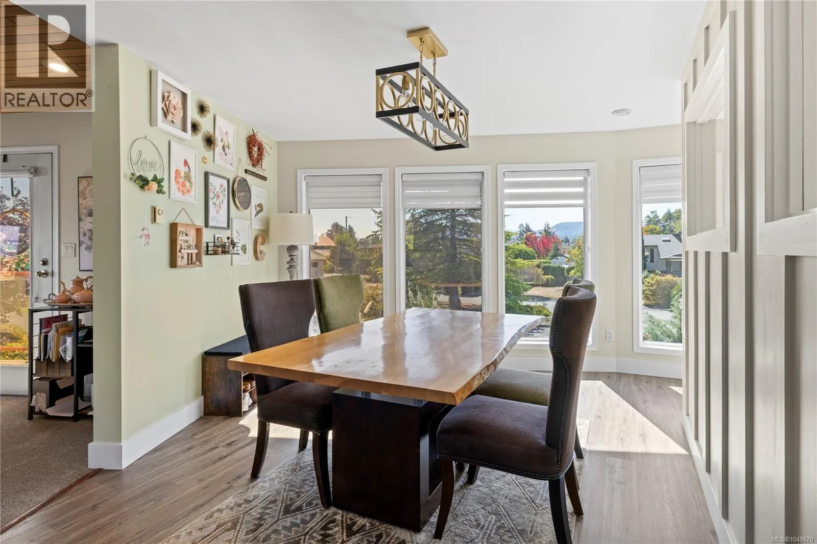 511 Panorama Pl