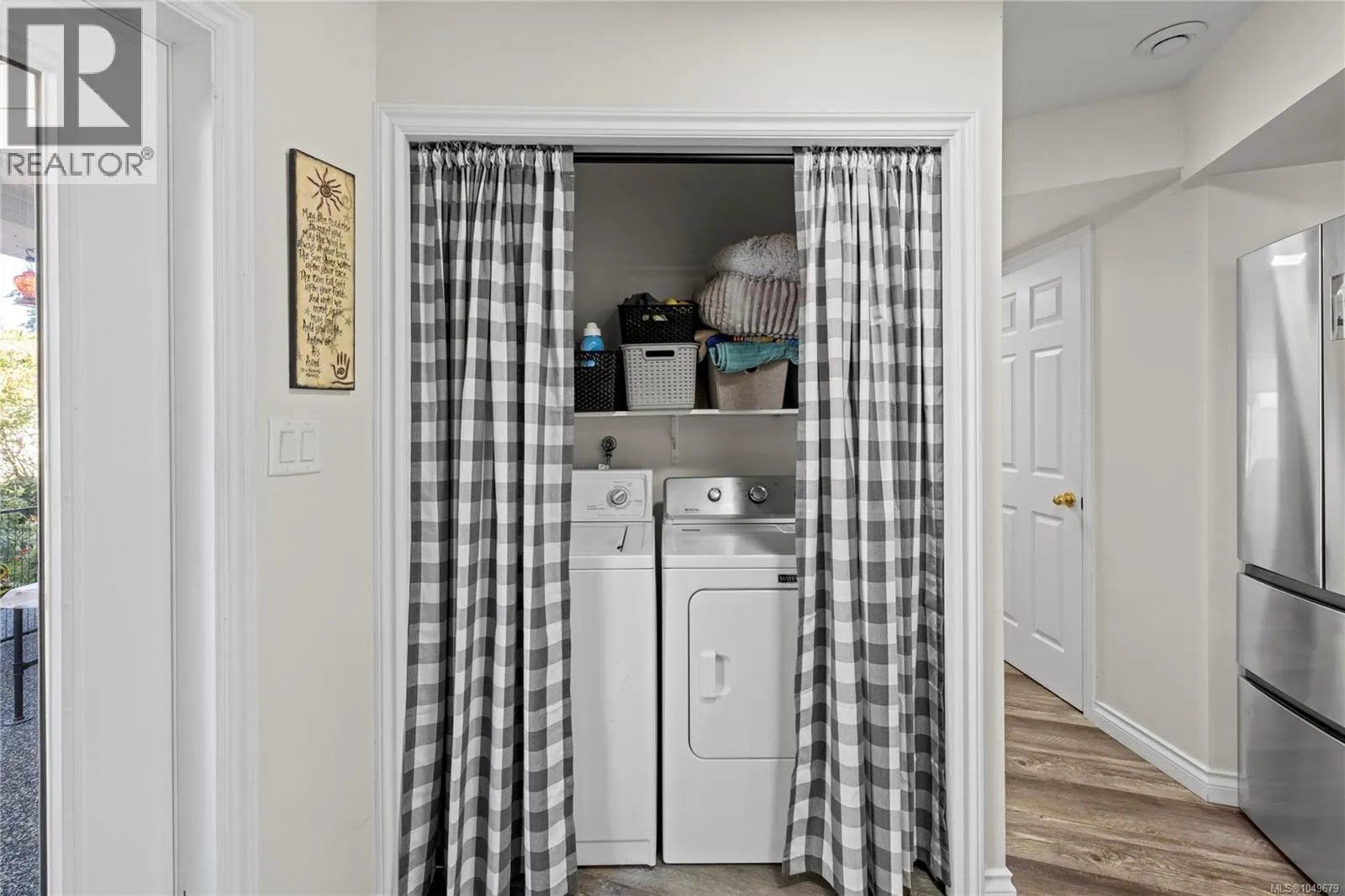 511 Panorama Pl