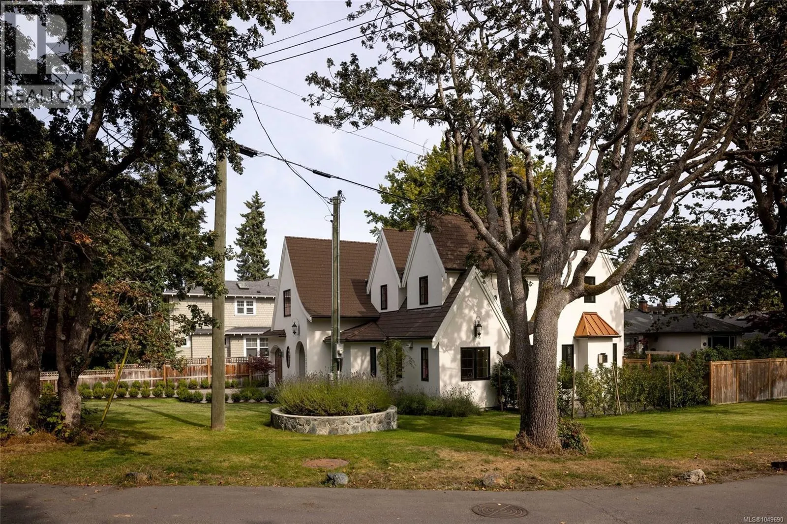 1307 Transit Rd