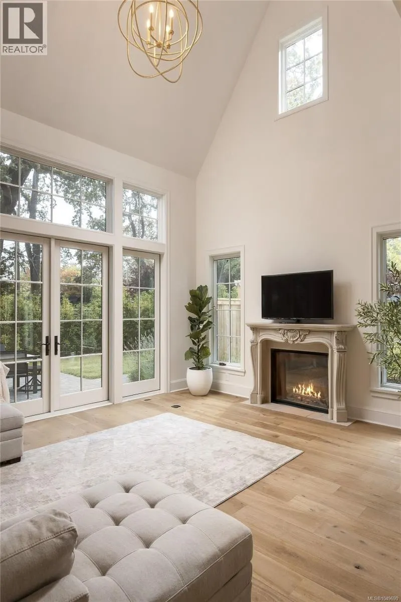 1307 Transit Rd