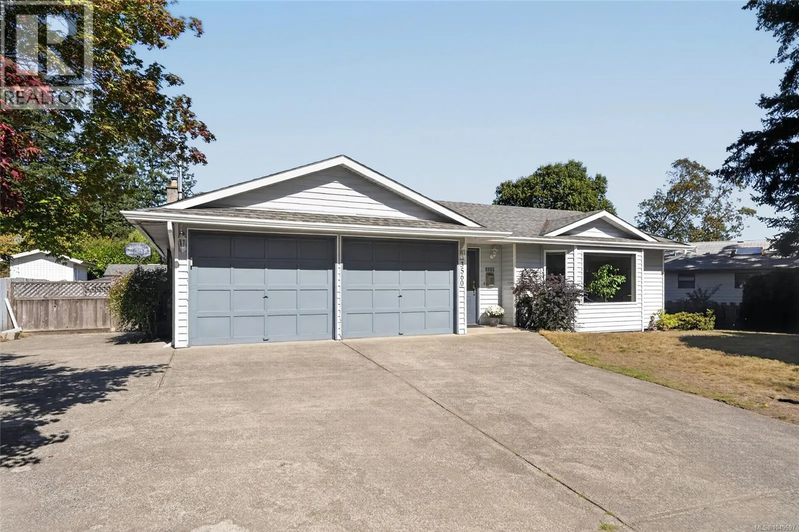 3560 Falcon Dr