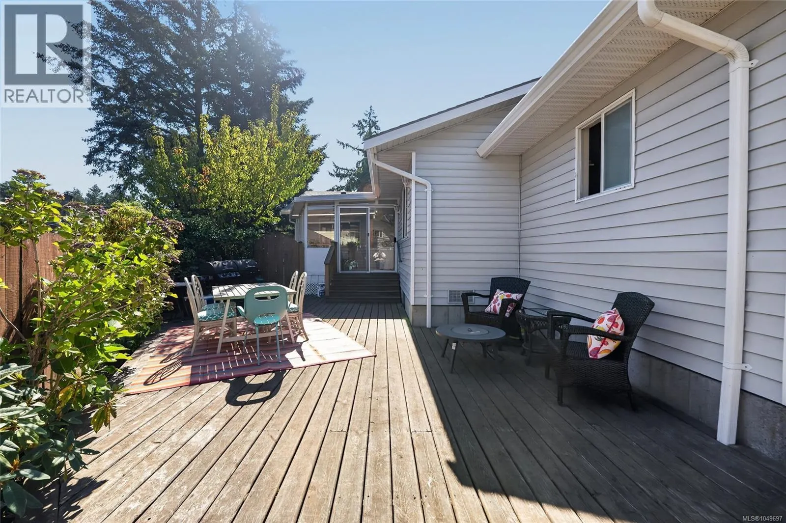 3560 Falcon Dr