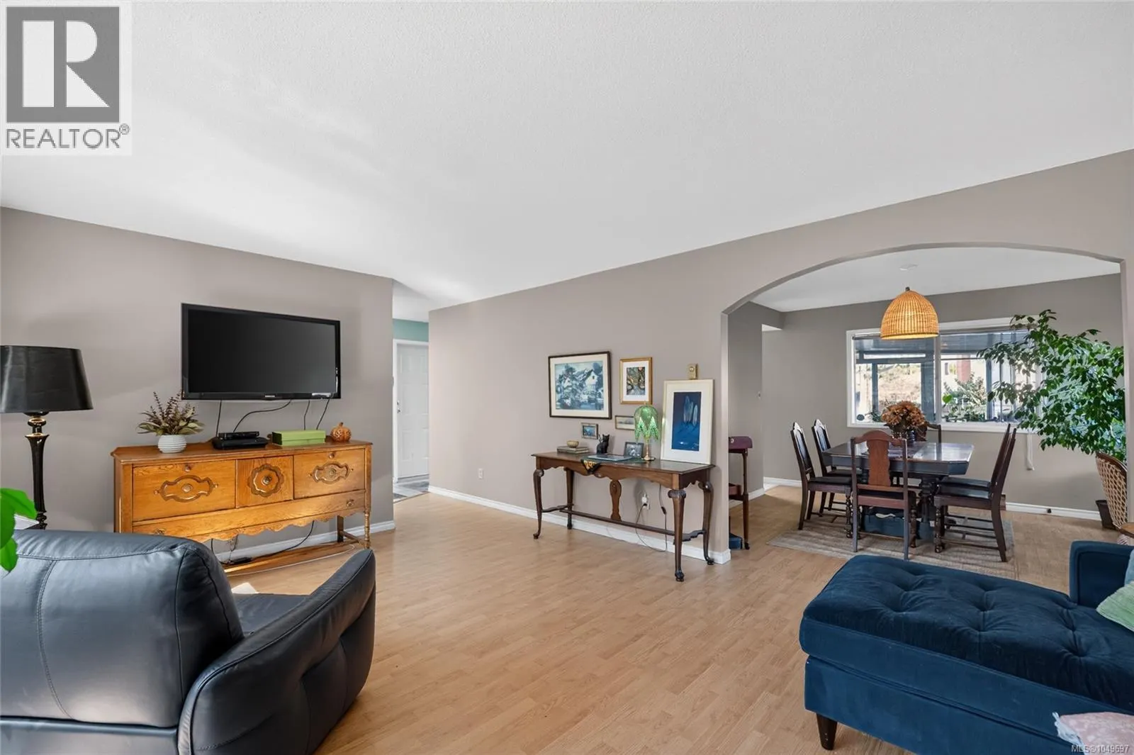3560 Falcon Dr