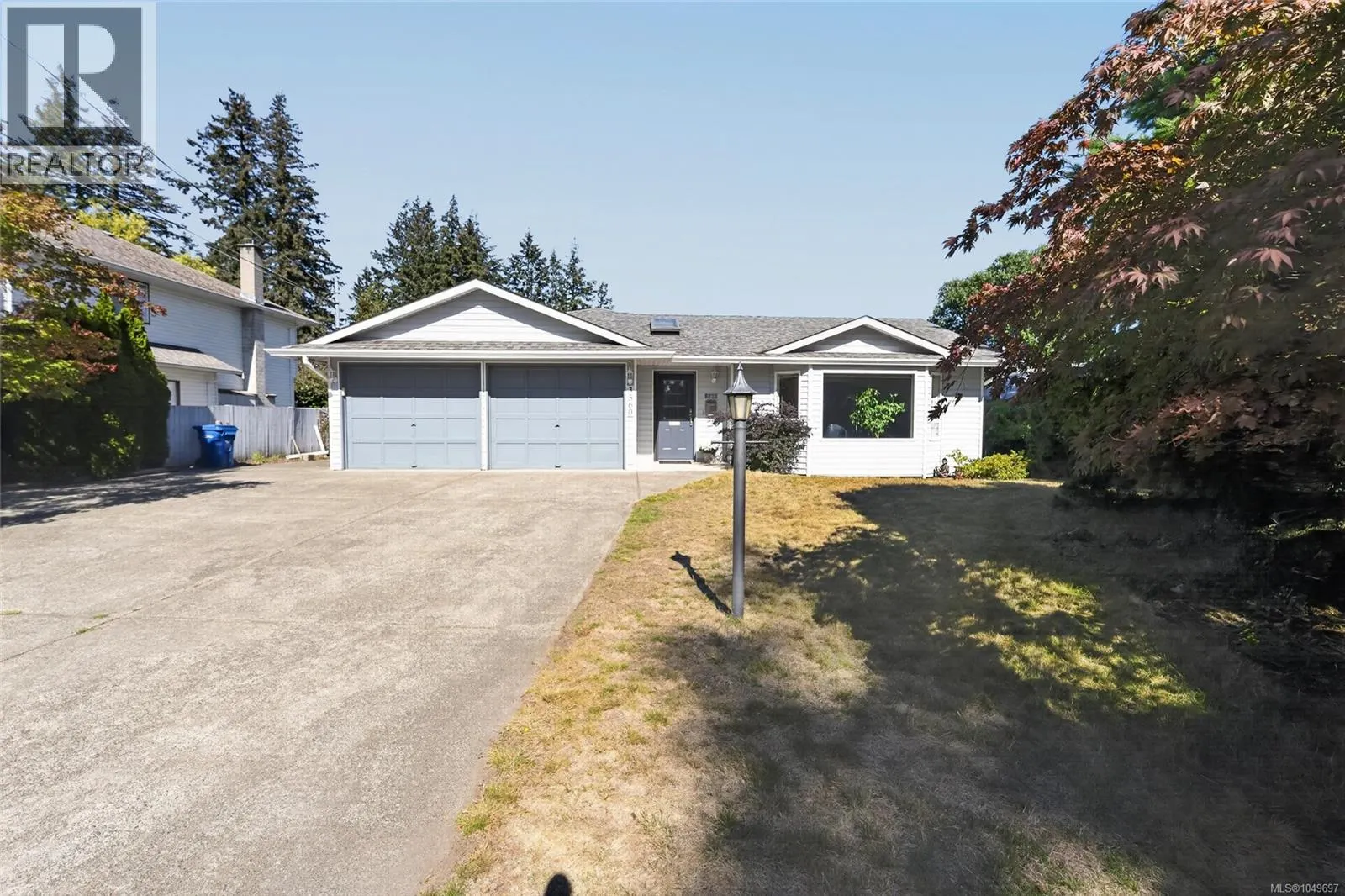 3560 Falcon Dr